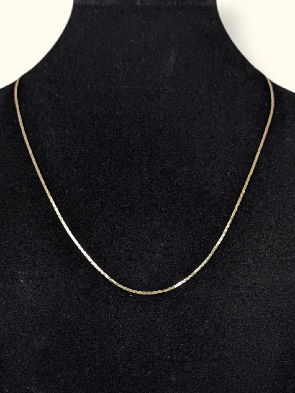 V. Dainty Gold Tone Flat Link Chain Necklace
